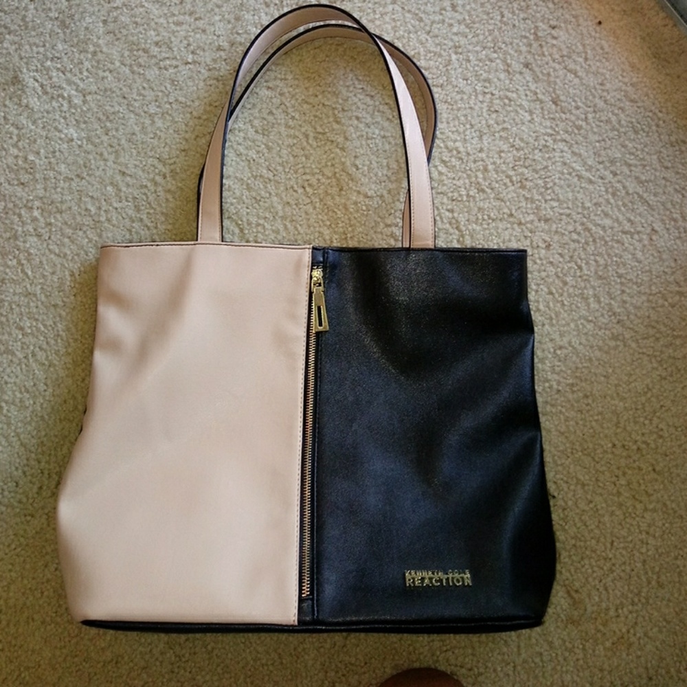 2X HP 💖Kenneth Cole Reaction Tote